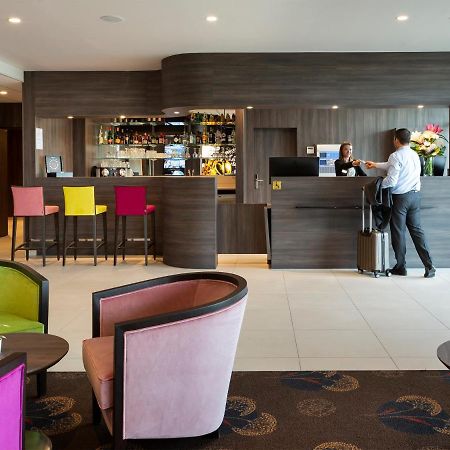 Hotel Roi Soleil Prestige Plaisir - St Quentin Kültér fotó